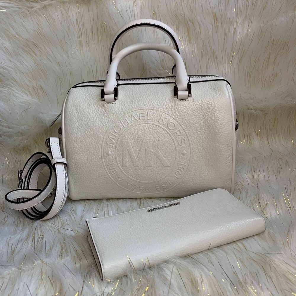 MK Futon Sport SM DUFFLE W/MATCHING WALLET